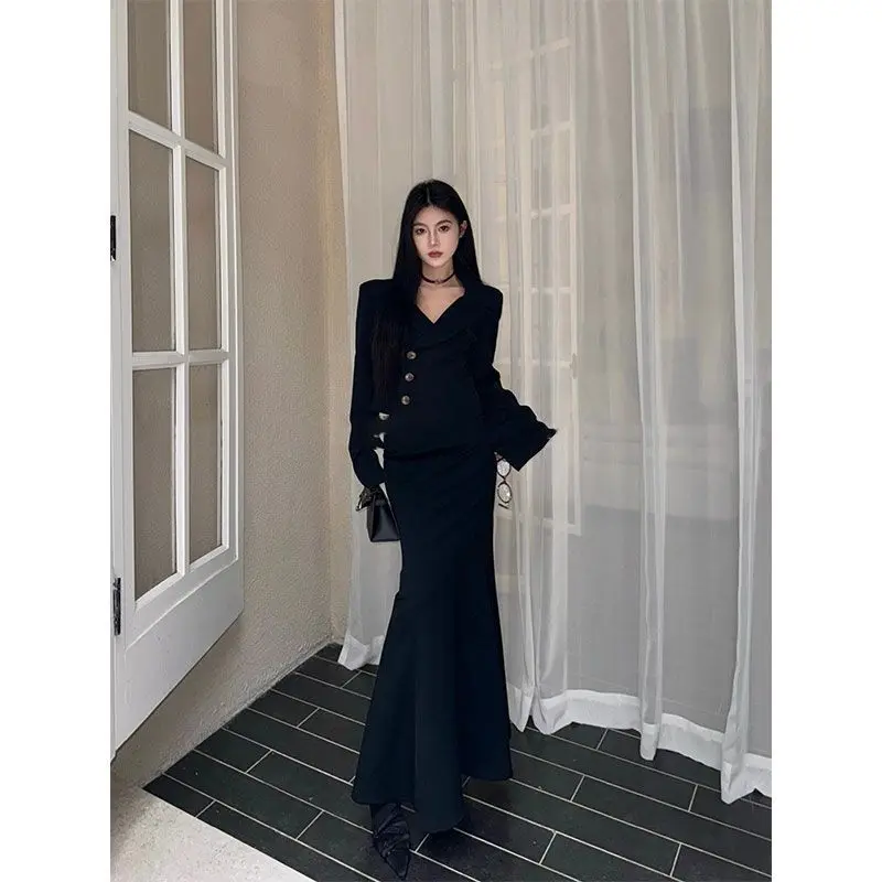 2024 Autumn Fashion New High-end Short Style Waist Cinching Slimming Suit Top Fish Tail Half Skirt Two-piece Set Female Clothing
2024 Autumn Fashion New High-end Short Style Waist Cinching Slimming Suit Top Fish Tail Half Skirt Two-piece Set Female Clothing