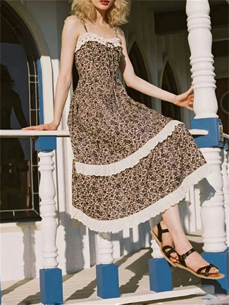 Female Sleeveless Lace Trim Spaghetti Strap Robes French Summer 2024 Women Floral Printing Patchwork Midi Ruffle Hem Dress
Female Sleeveless Lace Trim Spaghetti Strap Robes French Summer 2024 Women Floral Printing Patchwork Midi Ruffle Hem Dress