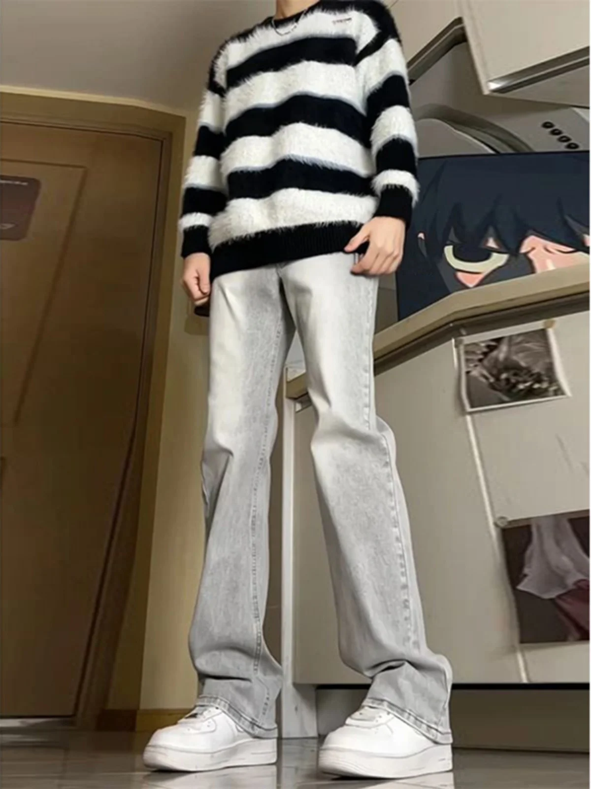 Утепленные джинсы на флисовой подкладке для мужчин, зимние, особо теплые, морозостойкие, для холодной погоды, с длинными штанинами, зауженные.
Утепленные джинсы на флисовой подкладке для мужчин, зимние, особо теплые, морозостойкие, для холодной погоды, с длинными штанинами, зауженные.