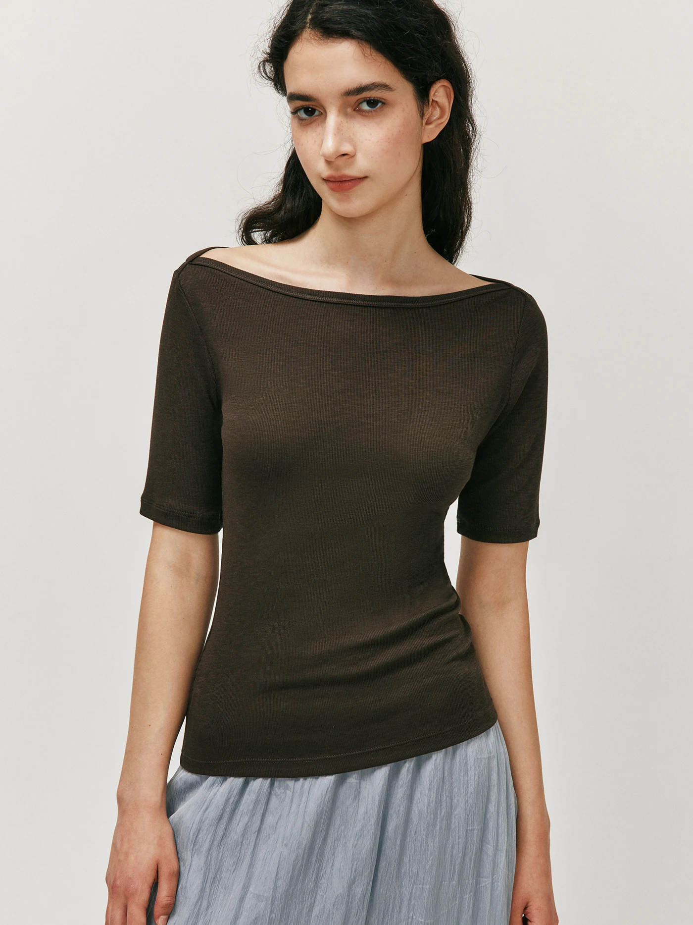 Skin-friendly Modal Cotton Knitted Short Sleeve Shirt Slim Fit Waist-cinching Ribbed One-shoulder Casual Style Women's Top
Skin-friendly Modal Cotton Knitted Short Sleeve Shirt Slim Fit Waist-cinching Ribbed One-shoulder Casual Style Women's Top