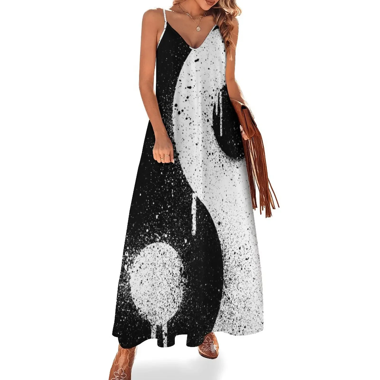 Graffiti Zen Master - Spray paint yin yang Sleeveless Dress women formal occasion dresses summer clothes for women Dress
Graffiti Zen Master - Spray paint yin yang Sleeveless Dress women formal occasion dresses summer clothes for women Dress