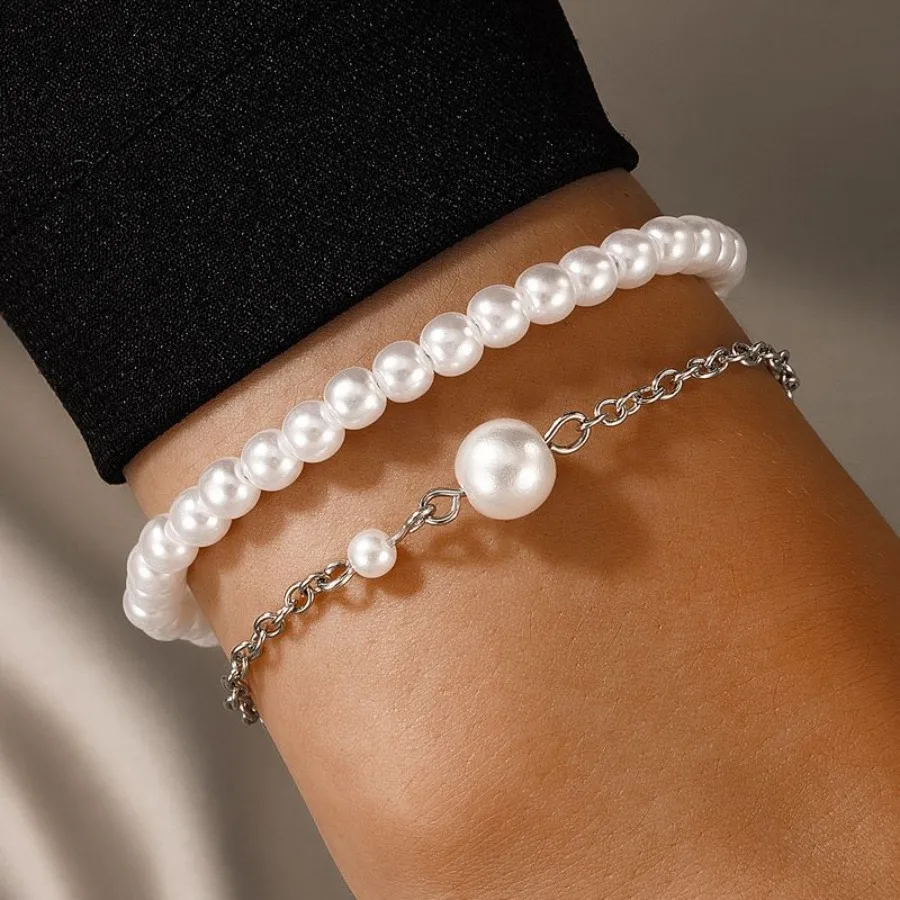 Simple Fashion In Europe And America Hand Jewelry Stringed Pearls Bracelet Twopiece Set
Simple Fashion In Europe And America Hand Jewelry Stringed Pearls Bracelet Twopiece Set