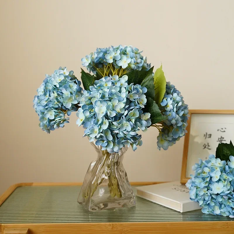 Single Branch Embroidered Ball Simulated Flower Wedding Decoration Flower Photography Props Decoration
Single Branch Embroidered Ball Simulated Flower Wedding Decoration Flower Photography Props Decoration