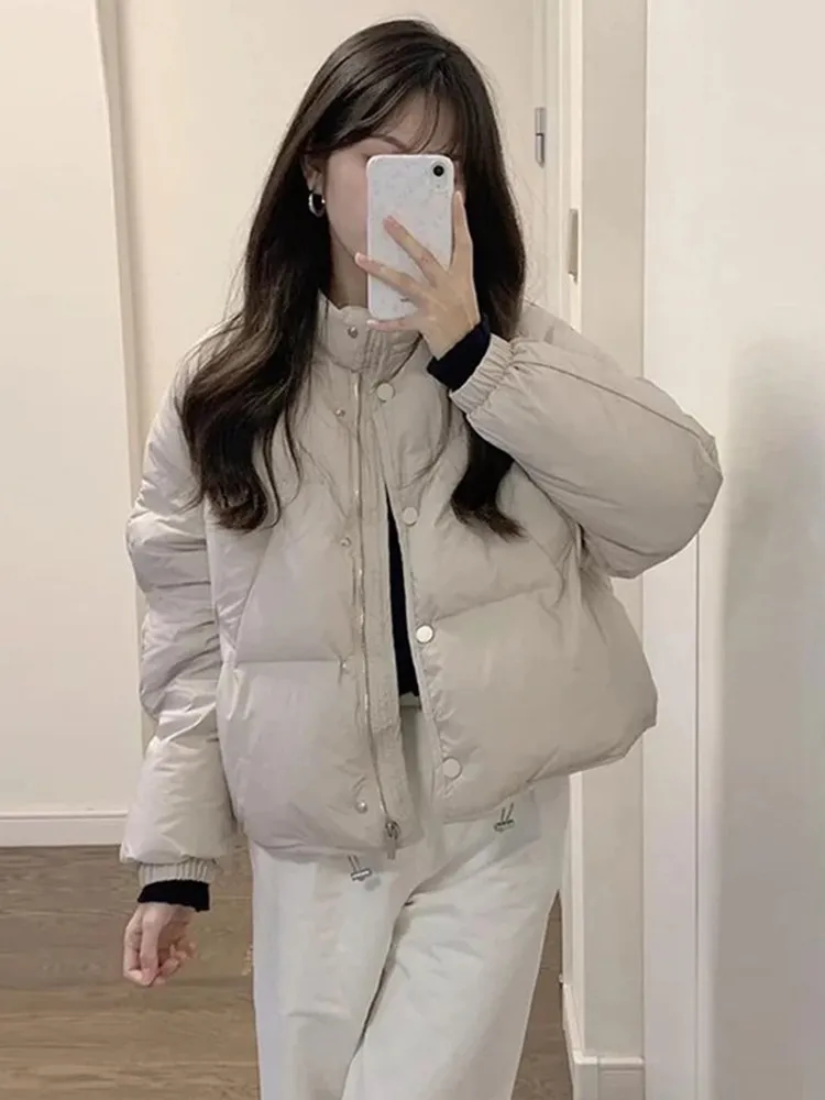 Модная зимняя женская куртка из утепленного хлопка, новая, омолаживающая, универсальная, с эффектом высокого класса, с воротником-стойкой...
Модная зимняя женская куртка из утепленного хлопка, новая, омолаживающая, универсальная, с эффектом высокого класса, с воротником-стойкой...