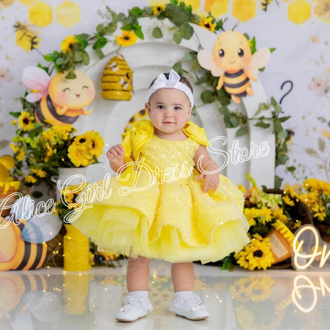 Customized Yellow Flower Girl Dress for Wedding Sequins Girl Birthday Gowns with Bows Knee Length Baby First Communion Gowns
Customized Yellow Flower Girl Dress for Wedding Sequins Girl Birthday Gowns with Bows Knee Length Baby First Communion Gowns