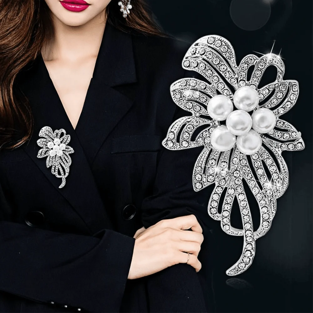 1pc Fashionable Faux Pearl Decor Flower-Shaped Rhinestone Brooch Suitable For Women's Daily Wear Valentines,Mom,Mother,Mother's
1pc Fashionable Faux Pearl Decor Flower-Shaped Rhinestone Brooch Suitable For Women's Daily Wear Valentines,Mom,Mother,Mother's