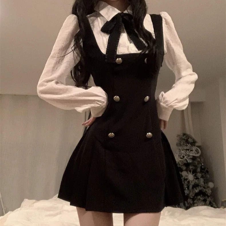 Lolita Dress Preppy Style Fake Two Piece Womens Short Dresses Casual Bow Tie Japanese JK Female 2025 Summer Party Dresses
Lolita Dress Preppy Style Fake Two Piece Womens Short Dresses Casual Bow Tie Japanese JK Female 2025 Summer Party Dresses