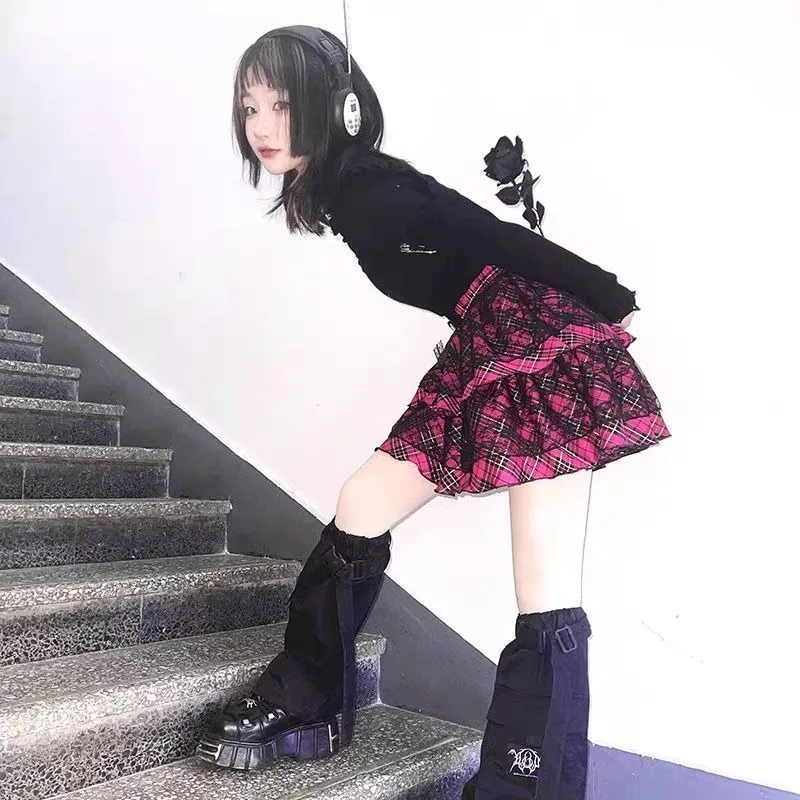 Y2k Aesthetic Harajuku Subcultural Lace Design Tiered Skirts Japan Punk Plaid Print High Street Skirt All Match Popular Bottom
Y2k Aesthetic Harajuku Subcultural Lace Design Tiered Skirts Japan Punk Plaid Print High Street Skirt All Match Popular Bottom