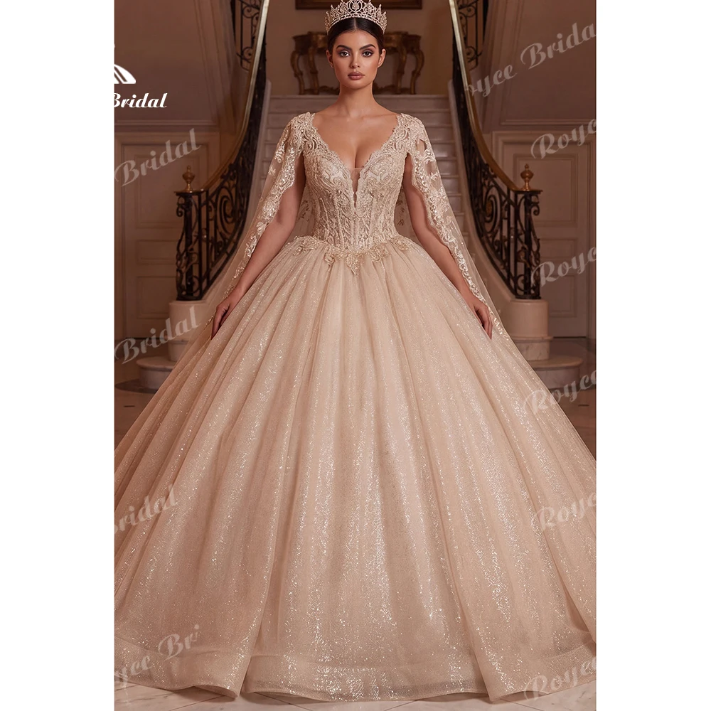 Royal V-Neck Cape Sleeve Quinceanera Dress Lace Glitter Junior Prom Dress Champagne Ball Gown 16 Gown Ceremony Customized
Royal V-Neck Cape Sleeve Quinceanera Dress Lace Glitter Junior Prom Dress Champagne Ball Gown 16 Gown Ceremony Customized