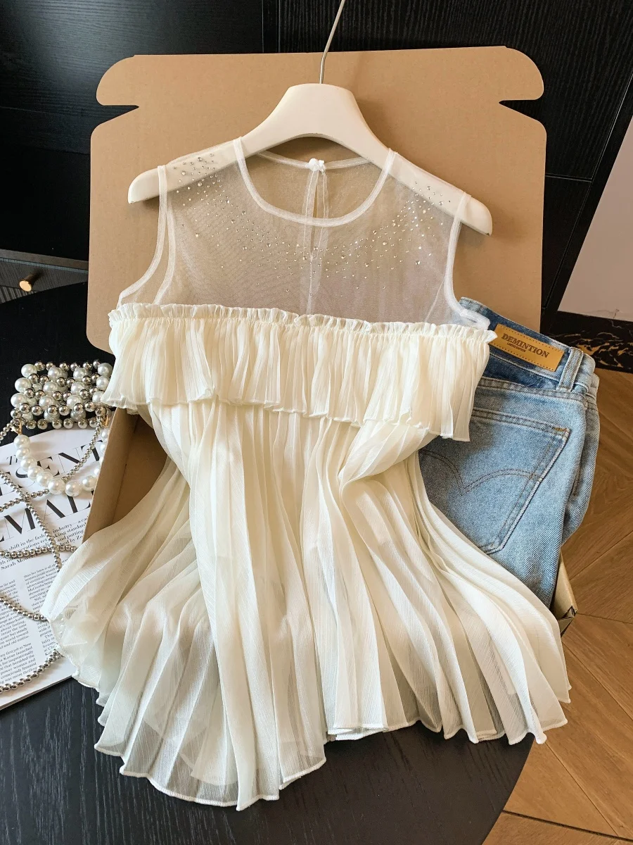 Unique Elegant Summer New Style Thin Chiffon Shirt Women's Sleeveless round Neck Gauze Splicing Unique Puffy Hemline Blouse
Unique Elegant Summer New Style Thin Chiffon Shirt Women's Sleeveless round Neck Gauze Splicing Unique Puffy Hemline Blouse