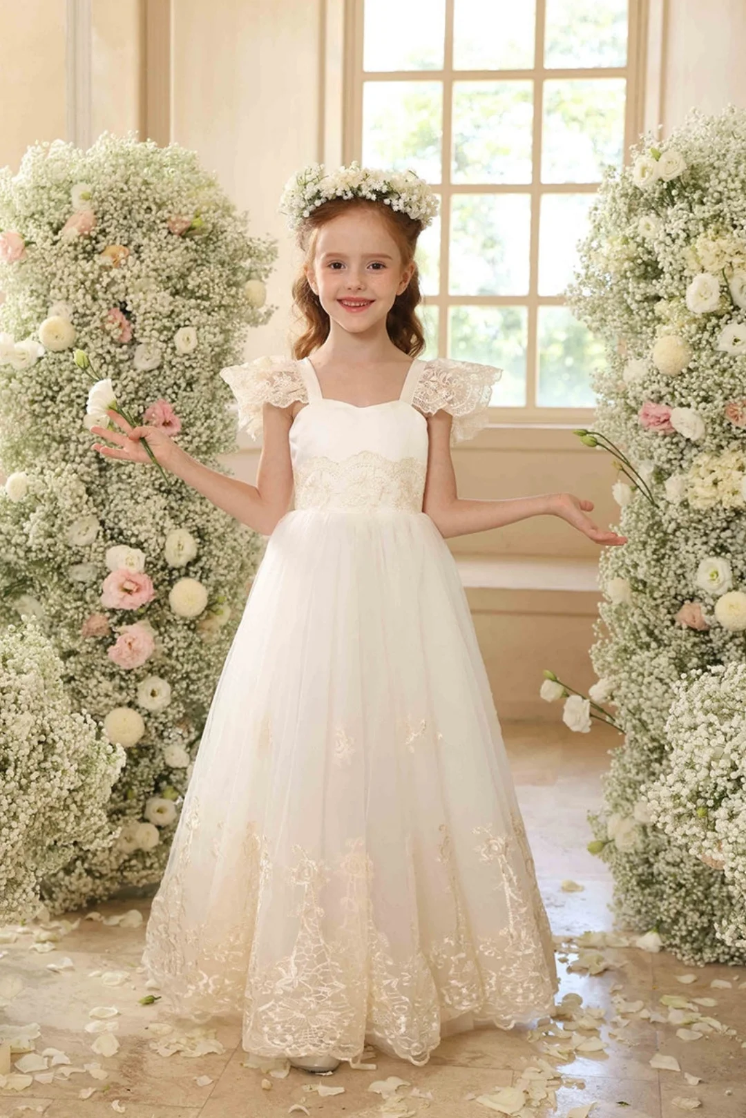 Girls Lace Applique Flower Girl Dresses for Wedding 2025 First Communion Dress Party Maxi Gown Tie Back princess dress
Girls Lace Applique Flower Girl Dresses for Wedding 2025 First Communion Dress Party Maxi Gown Tie Back princess dress
