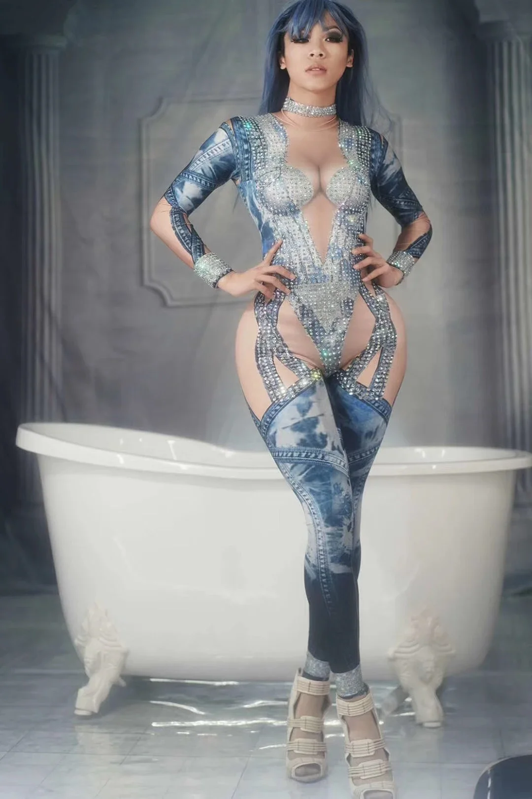 Denim Blue Shining Rhinestones Long Sleeves Sexy Jumpsuits For Women Party Club Clothing Stage Singer Costumes Rave Dance Wear
Denim Blue Shining Rhinestones Long Sleeves Sexy Jumpsuits For Women Party Club Clothing Stage Singer Costumes Rave Dance Wear