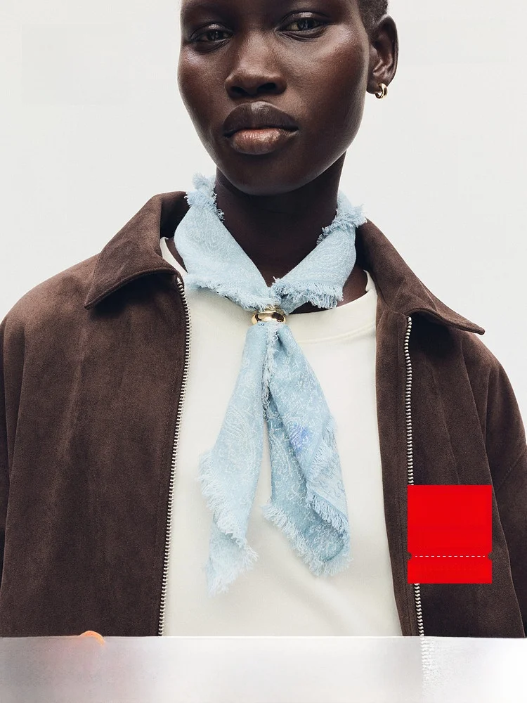 Spring New Ladies Cotton Printed Scarf Warm Function H&M Brand 1328906 Fashionable Accessory for Women Cotton Material
Spring New Ladies Cotton Printed Scarf Warm Function H&M Brand 1328906 Fashionable Accessory for Women Cotton Material