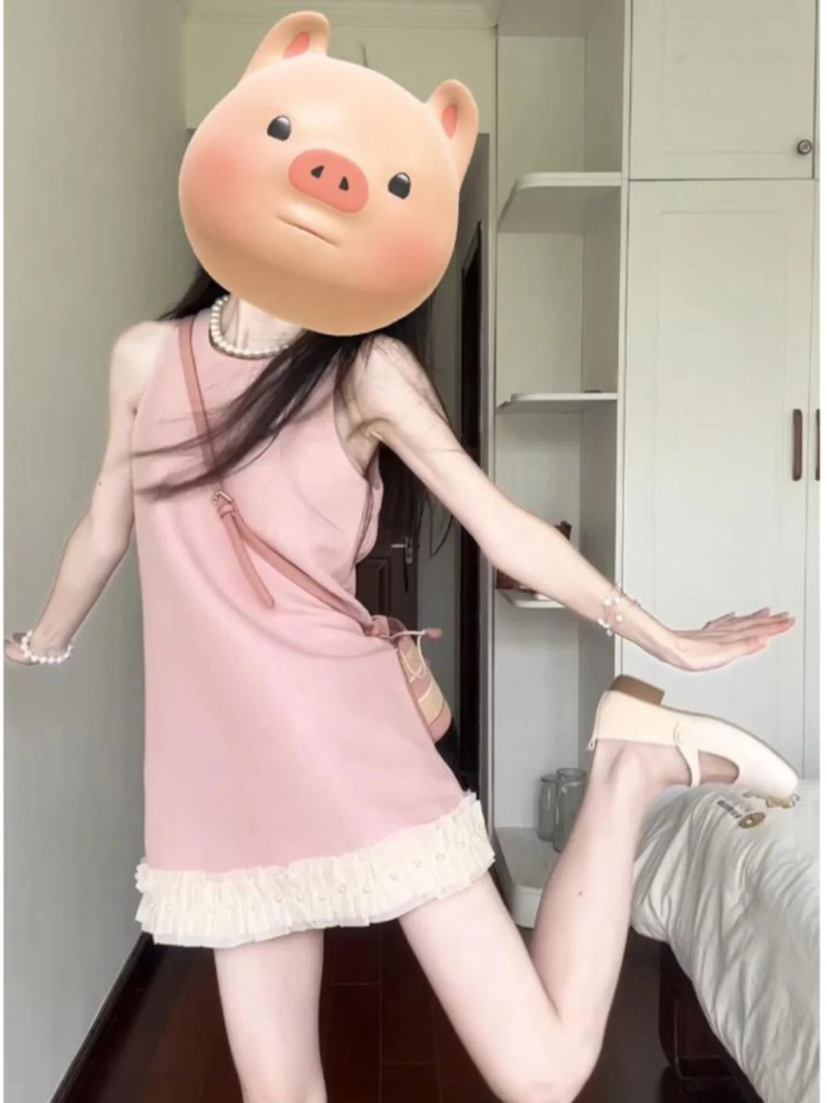 Unique Beautiful Sleeveless Pink Vest Dress Miu Style High Waist French Style Summer Slim Fit City Commute Street Style Date
Unique Beautiful Sleeveless Pink Vest Dress Miu Style High Waist French Style Summer Slim Fit City Commute Street Style Date