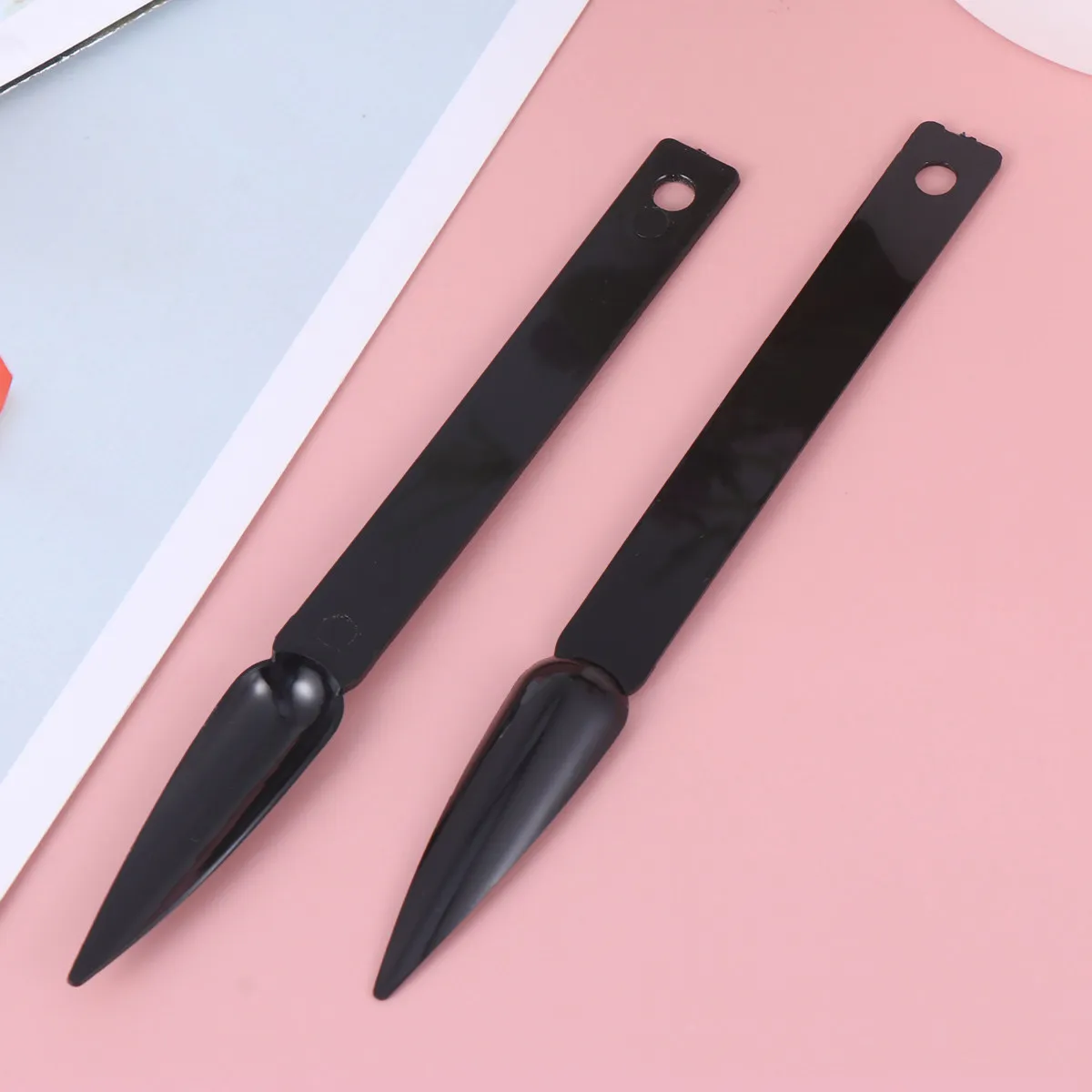 2Sets Nail Art Display Practice Kit Fan Style Color Plates High Quality Material No Burrs Easy Carry Nail Polish Organizer Tool
2Sets Nail Art Display Practice Kit Fan Style Color Plates High Quality Material No Burrs Easy Carry Nail Polish Organizer Tool