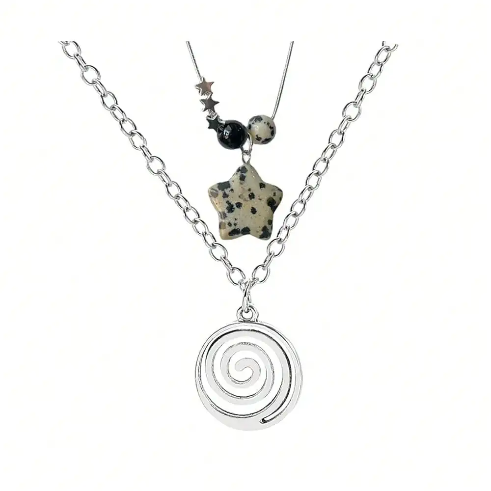Многослойное ожерелье с подвесками в виде звезды и спирали, серебристого цвета.
Многослойное ожерелье с подвесками в виде звезды и спирали, серебристого цвета.