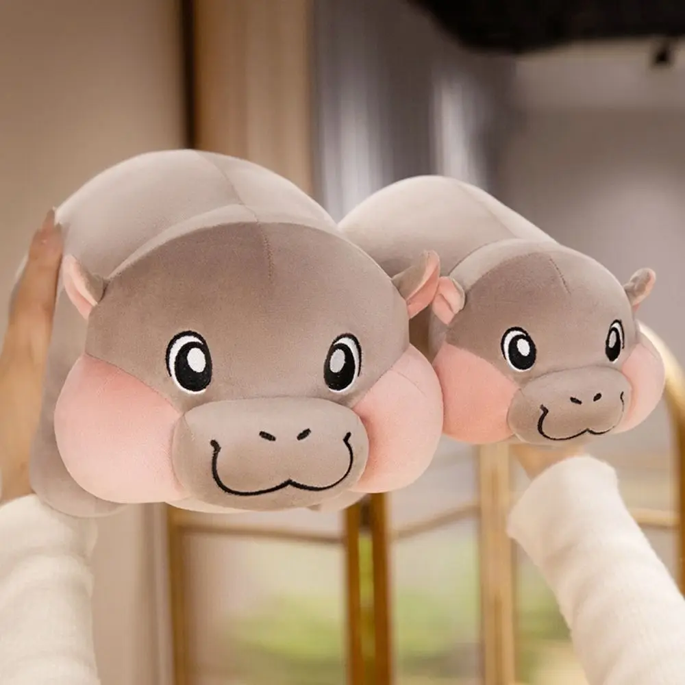 Chubby Hippo Plush Toy Short Legs Sleeping Pants Plush Moo Deng Doll Cartoon Soft Hippopotamus Stuffed Animal Doll Girls
Chubby Hippo Plush Toy Short Legs Sleeping Pants Plush Moo Deng Doll Cartoon Soft Hippopotamus Stuffed Animal Doll Girls