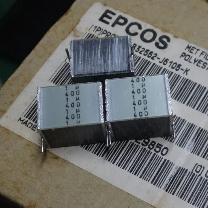 5 шт. EPCOS 1,0 мкФ 400 В 1 мкФ 1u0 105 15 мм Тысяча слоев конденсатора для торта B32562J6105K
5 шт. EPCOS 1,0 мкФ 400 В 1 мкФ 1u0 105 15 мм Тысяча слоев конденсатора для торта B32562J6105K