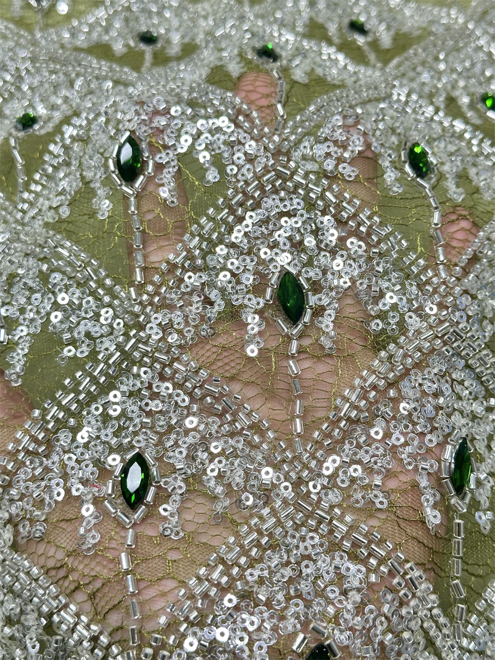 African Bridal Lace Fabric 2026 Beaded Sequins Embroidery Nigerian Groom High Quality French Tulle for Wedding
African Bridal Lace Fabric 2026 Beaded Sequins Embroidery Nigerian Groom High Quality French Tulle for Wedding