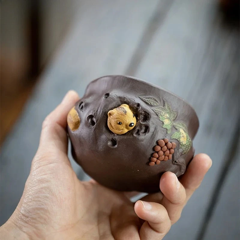100ml Yixing Zisha Squirrel Grape Teacup Aesthetic Tea Bowl Cup For Tea Tea-tasting Meditation Cup Jianzhan Master Cups Teaset
100ml Yixing Zisha Squirrel Grape Teacup Aesthetic Tea Bowl Cup For Tea Tea-tasting Meditation Cup Jianzhan Master Cups Teaset