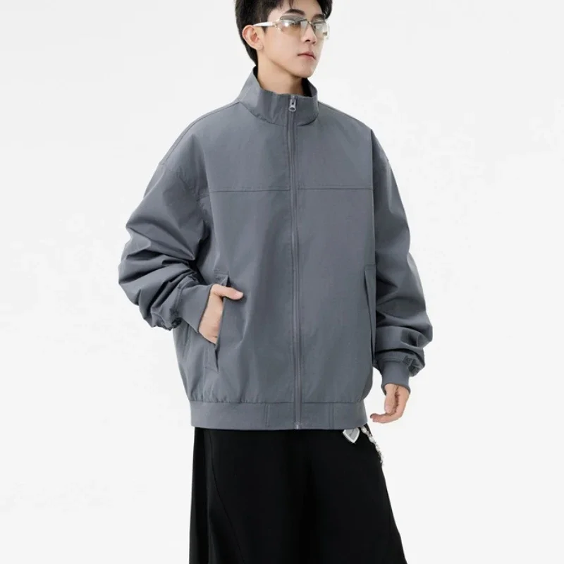 Men's Work Cargo Jacket Casual Long Sleeve Zipper Stand Collar Bomber Jackets Men Chic Trendy Windbreaker Jacket for Autumn Coat 
Men's Work Cargo Jacket Casual Long Sleeve Zipper Stand Collar Bomber Jackets Men Chic Trendy Windbreaker Jacket for Autumn Coat