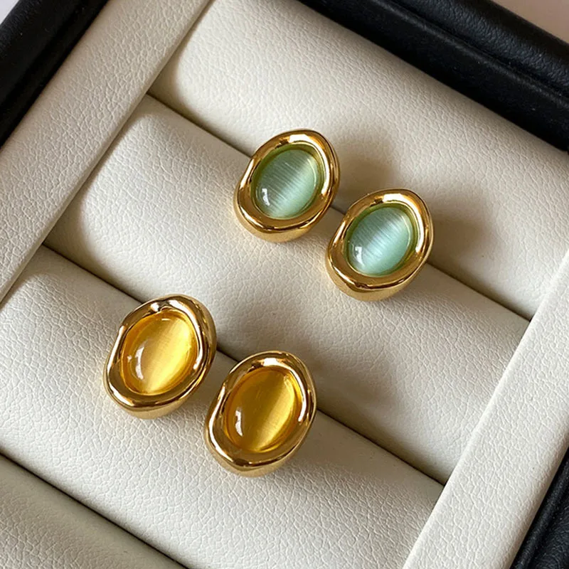 Korean Fashion Spring/Summer Sweet Design Oval Shape Stud Earrings for Women Simple Elegant Temperament Earrings Jewelry Gift
Korean Fashion Spring/Summer Sweet Design Oval Shape Stud Earrings for Women Simple Elegant Temperament Earrings Jewelry Gift
