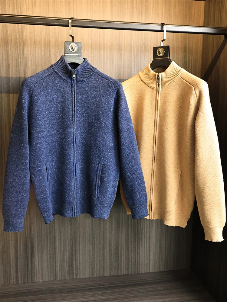 Мягкий хлопковый вязаный кардиган, однотонный мужской воротник-стойка, удобный для ношения, осенне-зимний трикотаж
Мягкий хлопковый вязаный кардиган, однотонный мужской воротник-стойка, удобный для ношения, осенне-зимний трикотаж