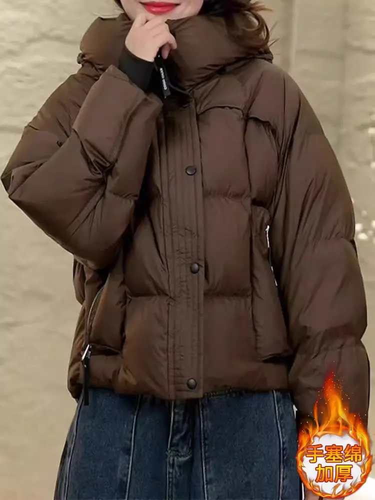 Новая модная женская зимняя утепленная куртка-пуховик с капюшоном и воротником-стойкой, корейский свободный крой, из хлопка
Новая модная женская зимняя утепленная куртка-пуховик с капюшоном и воротником-стойкой, корейский свободный крой, из хлопка