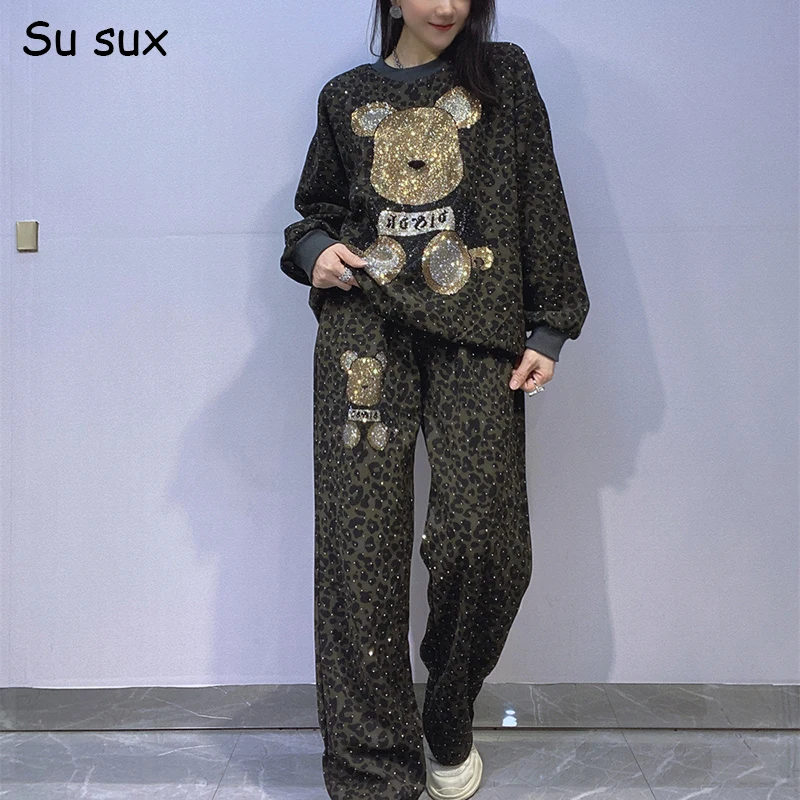 Cartoon Bear Leopard Print Oversized Pant Sets Tracksuit Woman Outfits Casual Pullover Sweatershirt and Straight Pants 2 Pieces
Cartoon Bear Leopard Print Oversized Pant Sets Tracksuit Woman Outfits Casual Pullover Sweatershirt and Straight Pants 2 Pieces