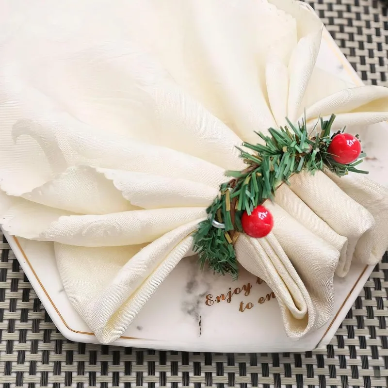 Red fruit pine needle wreath napkin clasp, handmade creative weaving napkin ring, napkin ring, mouth cloth ring
Red fruit pine needle wreath napkin clasp, handmade creative weaving napkin ring, napkin ring, mouth cloth ring