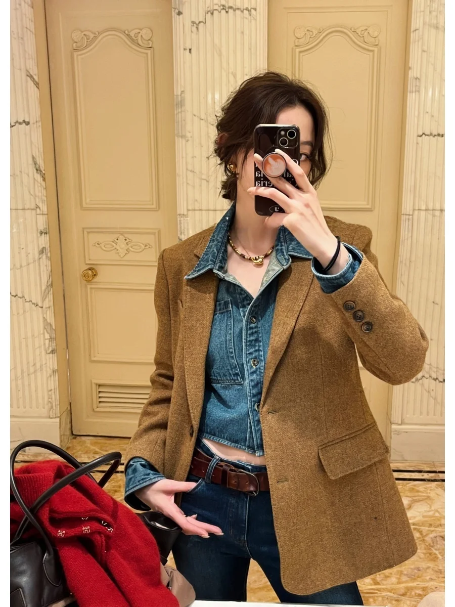 NeedShop12023 Winter New Style Mermaid Vintage Yellow Full Woolen Medium Length Woolen Suit Jacket Women's Business Casual Coat
NeedShop12023 Winter New Style Mermaid Vintage Yellow Full Woolen Medium Length Woolen Suit Jacket Women's Business Casual Coat