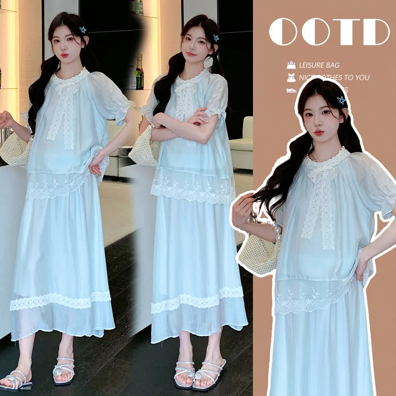Maternity Clothes Summer 2026 Blue Lace Bow Puff Sleeve Blouse and Maxi Skirt Gentle Elegant Temperament for Pregnant Women
Maternity Clothes Summer 2026 Blue Lace Bow Puff Sleeve Blouse and Maxi Skirt Gentle Elegant Temperament for Pregnant Women