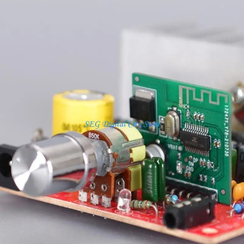 U75B HA13135 Speaker Amplifiers 2Channel Bluetooth-compatible Amplifiers Sound Board
U75B HA13135 Speaker Amplifiers 2Channel Bluetooth-compatible Amplifiers Sound Board