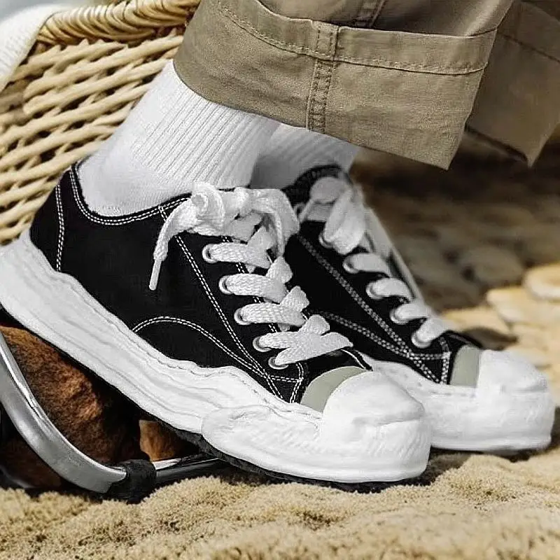 Hot selling canvas shoes, versatile women's shoes, thick soled casual shoes, 2024 new model
Hot selling canvas shoes, versatile women's shoes, thick soled casual shoes, 2024 new model