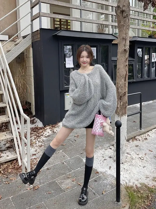 Long Sve Fce-Like Loose Women's Sweater Celebri Inspired Camere Knitwear Comfortable Spring Autumn Winter Top
Long Sve Fce-Like Loose Women's Sweater Celebri Inspired Camere Knitwear Comfortable Spring Autumn Winter Top