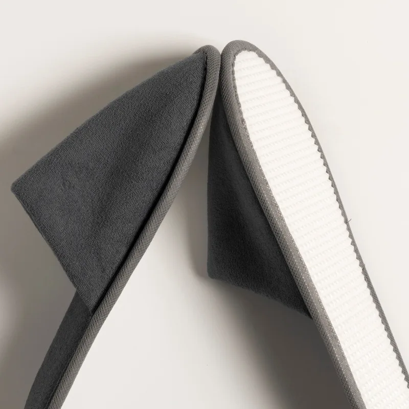 Hotel Disposable Slippers Fine Cotton Wool Breathable Non-slip Slippers Guest Rooms A Single Random Color
Hotel Disposable Slippers Fine Cotton Wool Breathable Non-slip Slippers Guest Rooms A Single Random Color