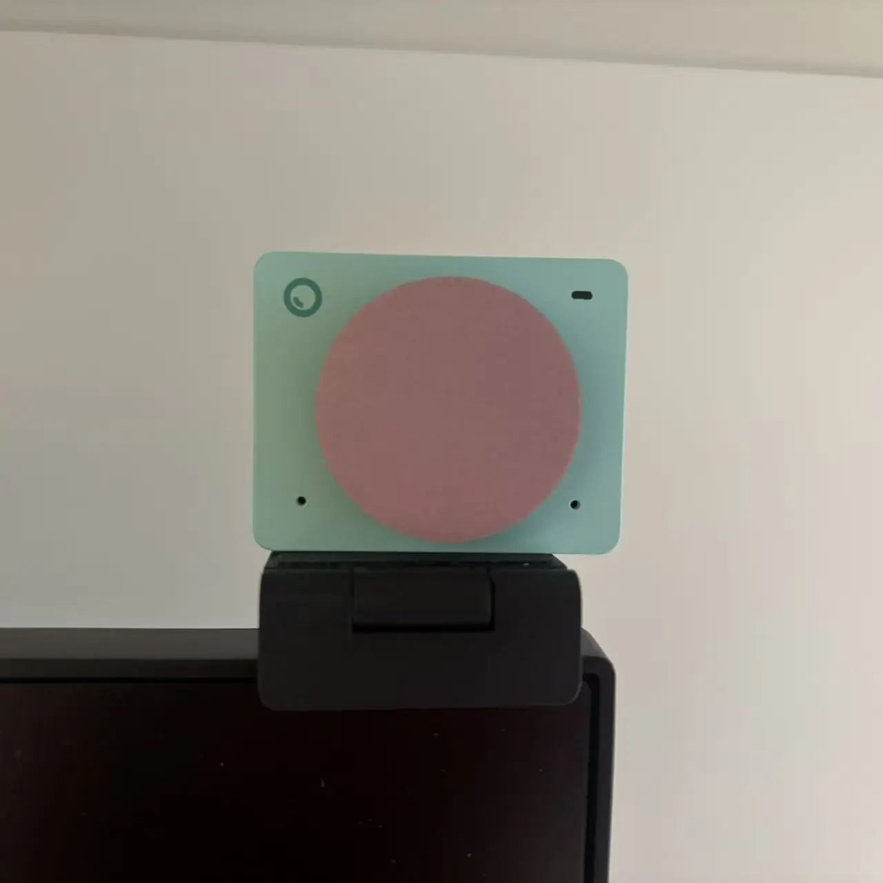 Магнитная крышка объектива Конфиденциальная крышка камеры для веб-камеры OBSBOT Meet 2, MEET SE
Магнитная крышка объектива Конфиденциальная крышка камеры для веб-камеры OBSBOT Meet 2, MEET SE