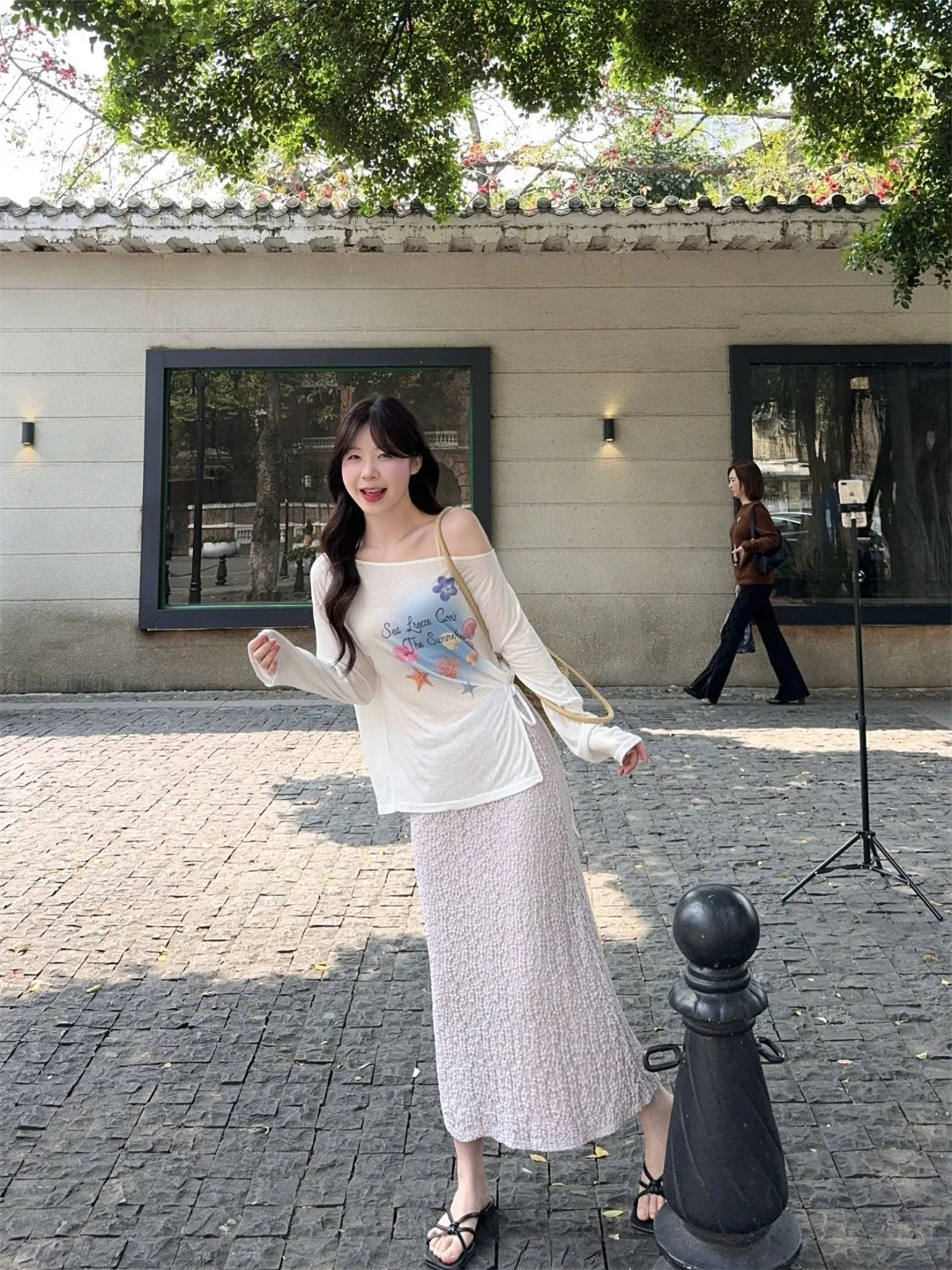 Korean Gentle Fashion Set Women's Spring 2026 New Slant Shoulder Sun Protection Top High Waist Half Skirt Two-Piece Set
Korean Gentle Fashion Set Women's Spring 2026 New Slant Shoulder Sun Protection Top High Waist Half Skirt Two-Piece Set