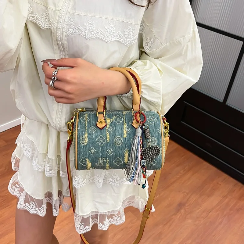 New Design Women's Shoulder Bag Elegant Women's Handbag Luxury Chain Strap Crossbody Bag With Reinforced Handles
New Design Women's Shoulder Bag Elegant Women's Handbag Luxury Chain Strap Crossbody Bag With Reinforced Handles