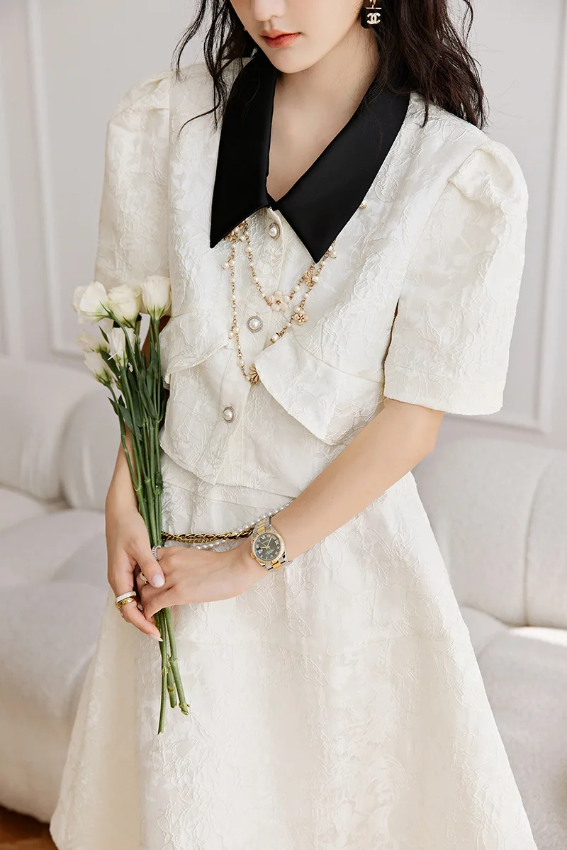New Style Lapel Light Mature Temperament Small Fragrance Contrast Color Single Breasted Ins Fashion Design Women'S Sets Skirt
New Style Lapel Light Mature Temperament Small Fragrance Contrast Color Single Breasted Ins Fashion Design Women'S Sets Skirt