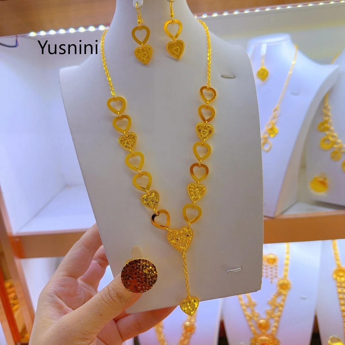 New French Dubai High end 24K Gold Plated Necklace Earrings Exquisite Wedding Engagement Party Jewelry Set for Lovers 8889
New French Dubai High end 24K Gold Plated Necklace Earrings Exquisite Wedding Engagement Party Jewelry Set for Lovers 8889