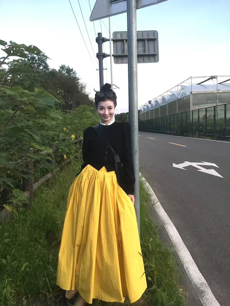 High Waist Midi Skirt Set Women's Long Sleeve Knitted Top And Yellow Long Dress Two Piece Set Fashionable Autumn Commute Style
High Waist Midi Skirt Set Women's Long Sleeve Knitted Top And Yellow Long Dress Two Piece Set Fashionable Autumn Commute Style