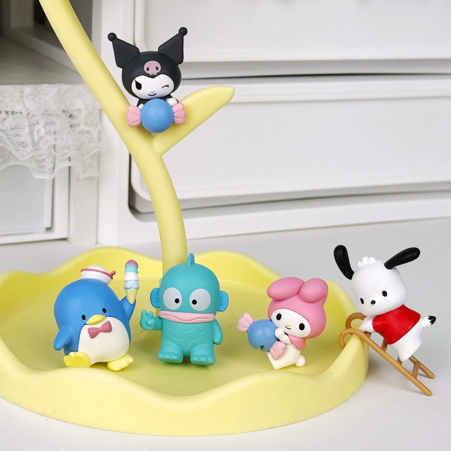 In Stock Anime Characters Kuromi Ugly Fish Cup Hanging Blind Box Kawaii Mini Action Figure Cup Edge Ornament Fans Surprise Gift
In Stock Anime Characters Kuromi Ugly Fish Cup Hanging Blind Box Kawaii Mini Action Figure Cup Edge Ornament Fans Surprise Gift