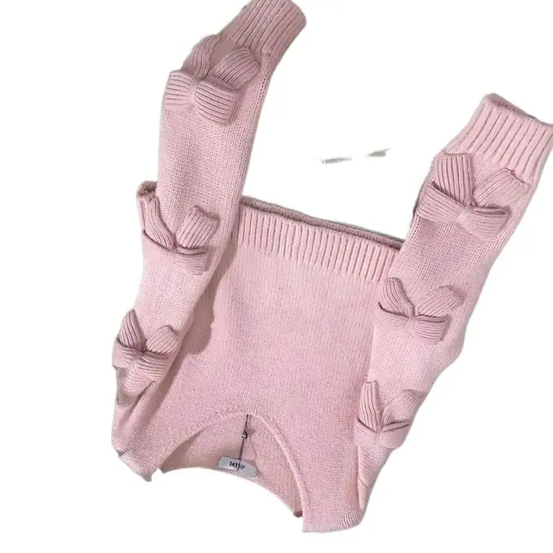 European 2026 Spring New Long-sleeved Knitted Sweater Women's Design Sense Fashion V-neck Bow Sleeve Fashion Top Trend Pullovers
European 2026 Spring New Long-sleeved Knitted Sweater Women's Design Sense Fashion V-neck Bow Sleeve Fashion Top Trend Pullovers