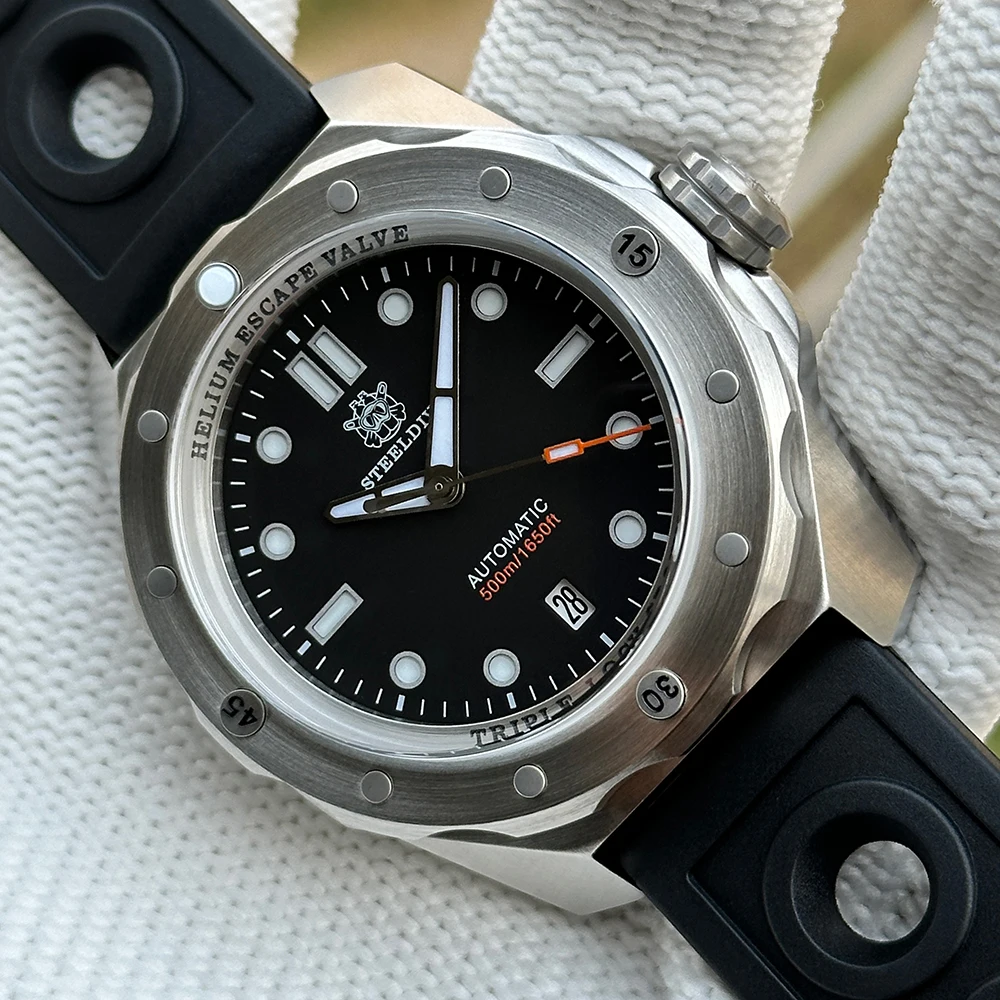 STEELDIVE Official SD1960 Super Lumimous 45MM Case Steel Bezel Sapphire Glass 500M Waterproof NH35 Automatic Mens Dive Watches
STEELDIVE Official SD1960 Super Lumimous 45MM Case Steel Bezel Sapphire Glass 500M Waterproof NH35 Automatic Mens Dive Watches