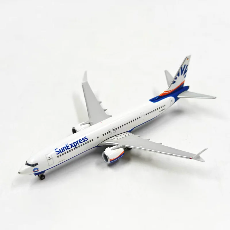 herpa Diecast Alloy 1:500 Scale Boeing 737 B-737 MAX 9 534291 Airplane Model For Display Collections
herpa Diecast Alloy 1:500 Scale Boeing 737 B-737 MAX 9 534291 Airplane Model For Display Collections