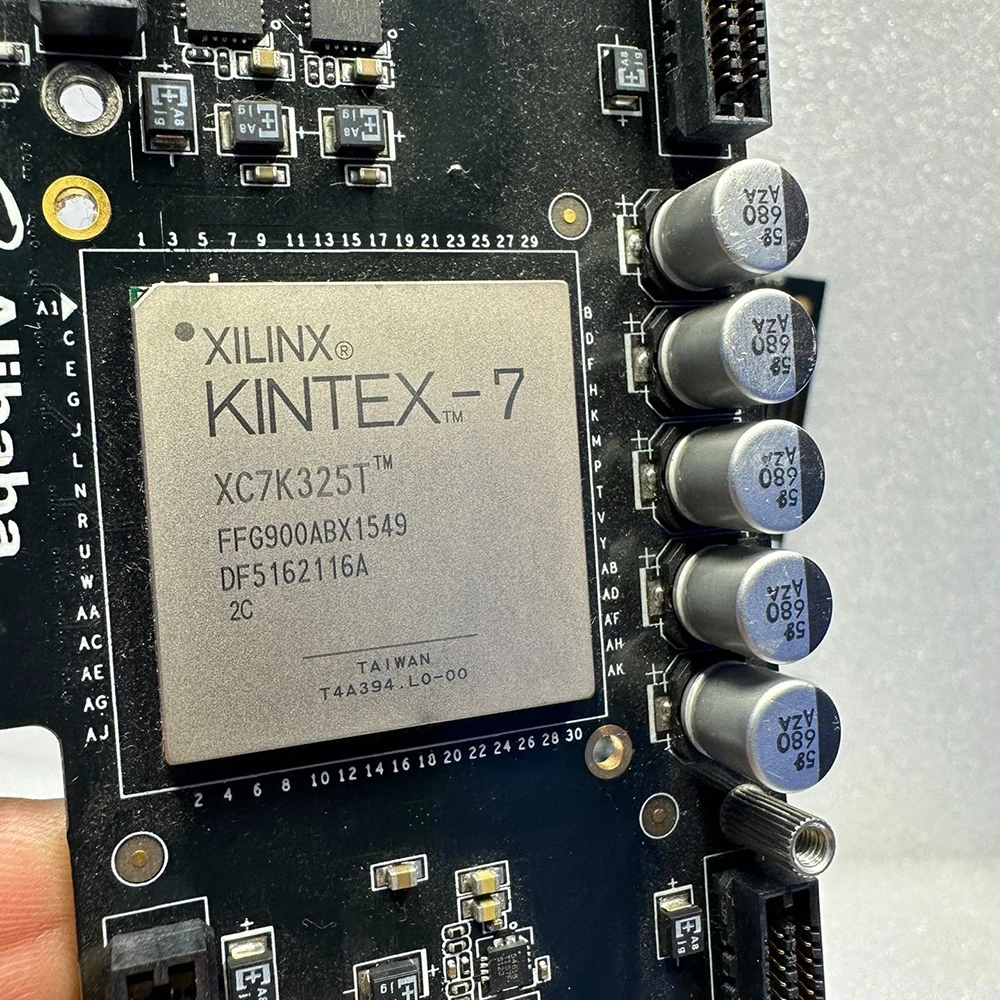 1PCS Card G3i-Ali XILINX KINTEX-7 XC7K325T
1PCS Card G3i-Ali XILINX KINTEX-7 XC7K325T