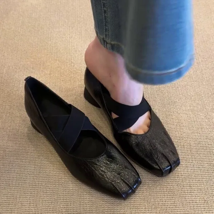 Кожаная женская обувь в стиле ретро с квадратным носком и перекрестными ремешками, лоферы на толстом каблуке, уличная повседневная обувь в стиле Мэри Джейн
Кожаная женская обувь в стиле ретро с квадратным носком и перекрестными ремешками, лоферы на толстом каблуке, уличная повседневная обувь в стиле Мэри Джейн