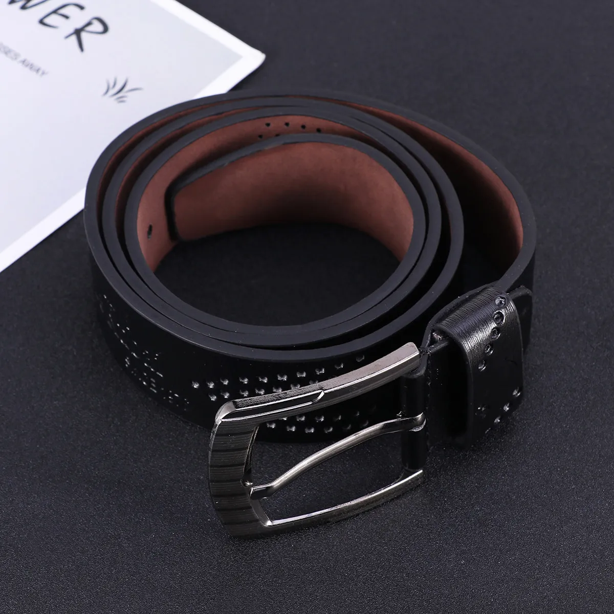 Men PU Belt Retro Hollow Out Black Adjustable Buckle Jeans Trousers Stylish Minimalist Design Accessory
Men PU Belt Retro Hollow Out Black Adjustable Buckle Jeans Trousers Stylish Minimalist Design Accessory