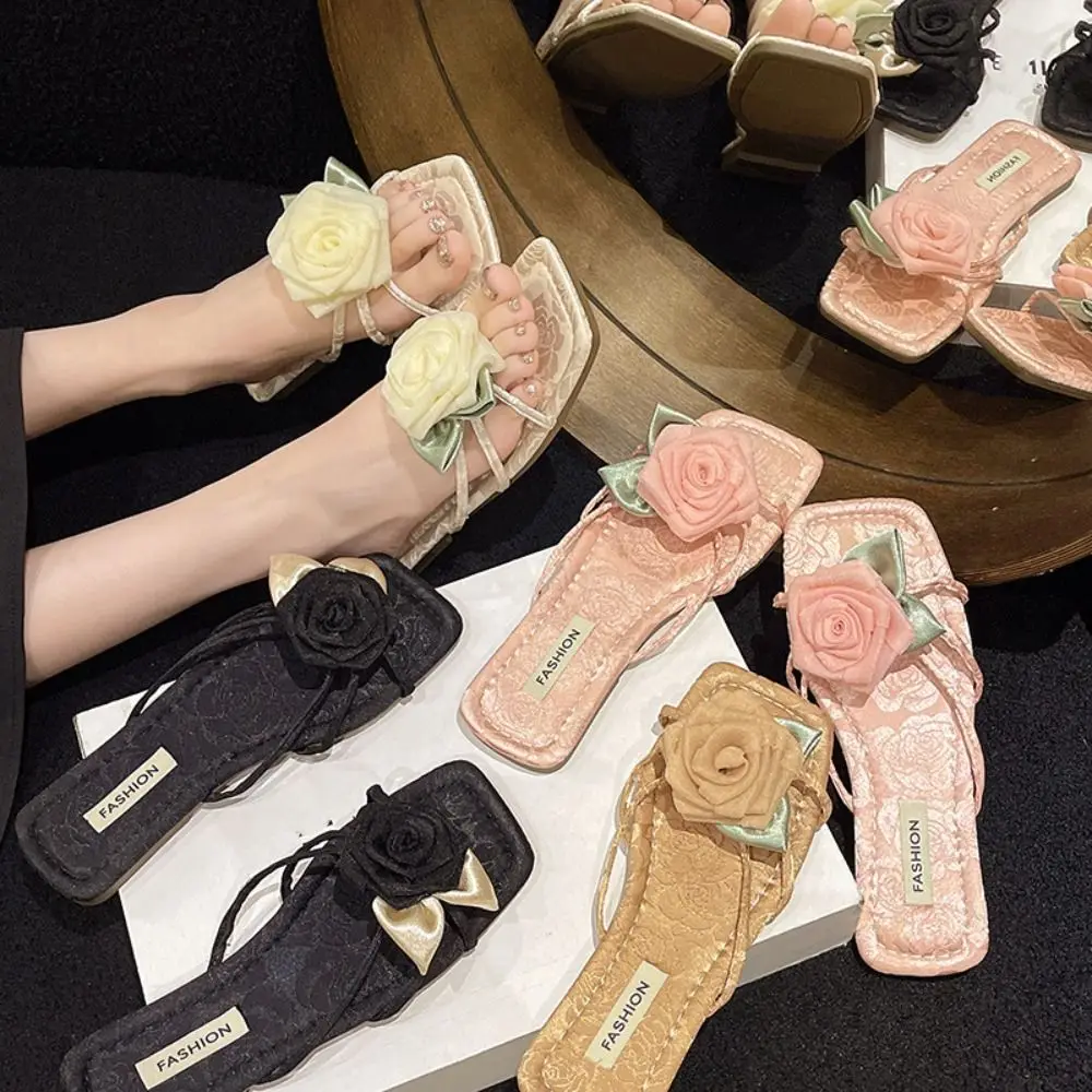 Chinese Style Sweet Flat Slippers Women Anti Slip Soft Sole Slides Sandals Satin Silk Ins Rose Flower Slippers Women
Chinese Style Sweet Flat Slippers Women Anti Slip Soft Sole Slides Sandals Satin Silk Ins Rose Flower Slippers Women